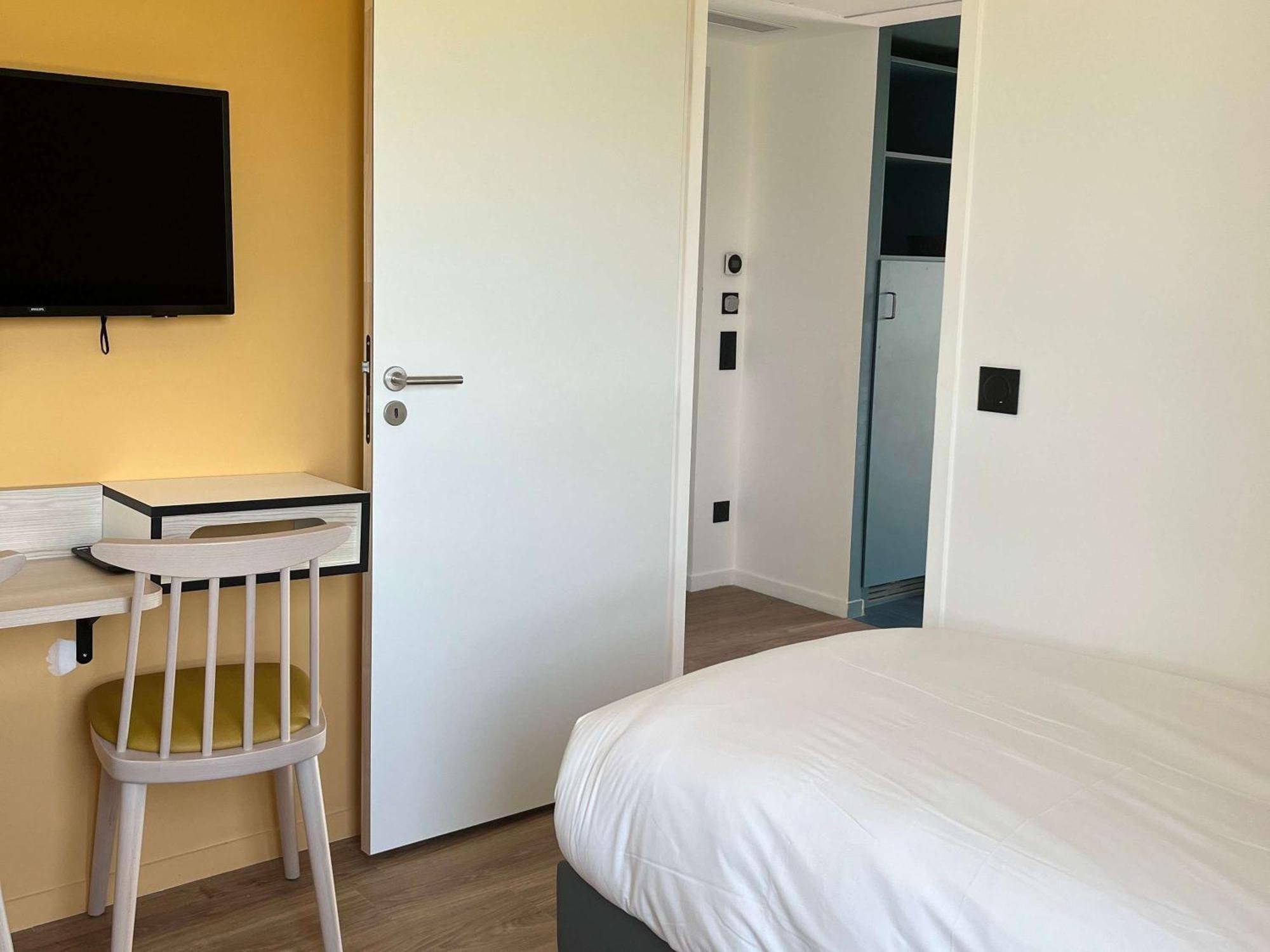 Aparthotel Adagio Access Porte De Camargue Saint-Martin-de-Crau Ngoại thất bức ảnh