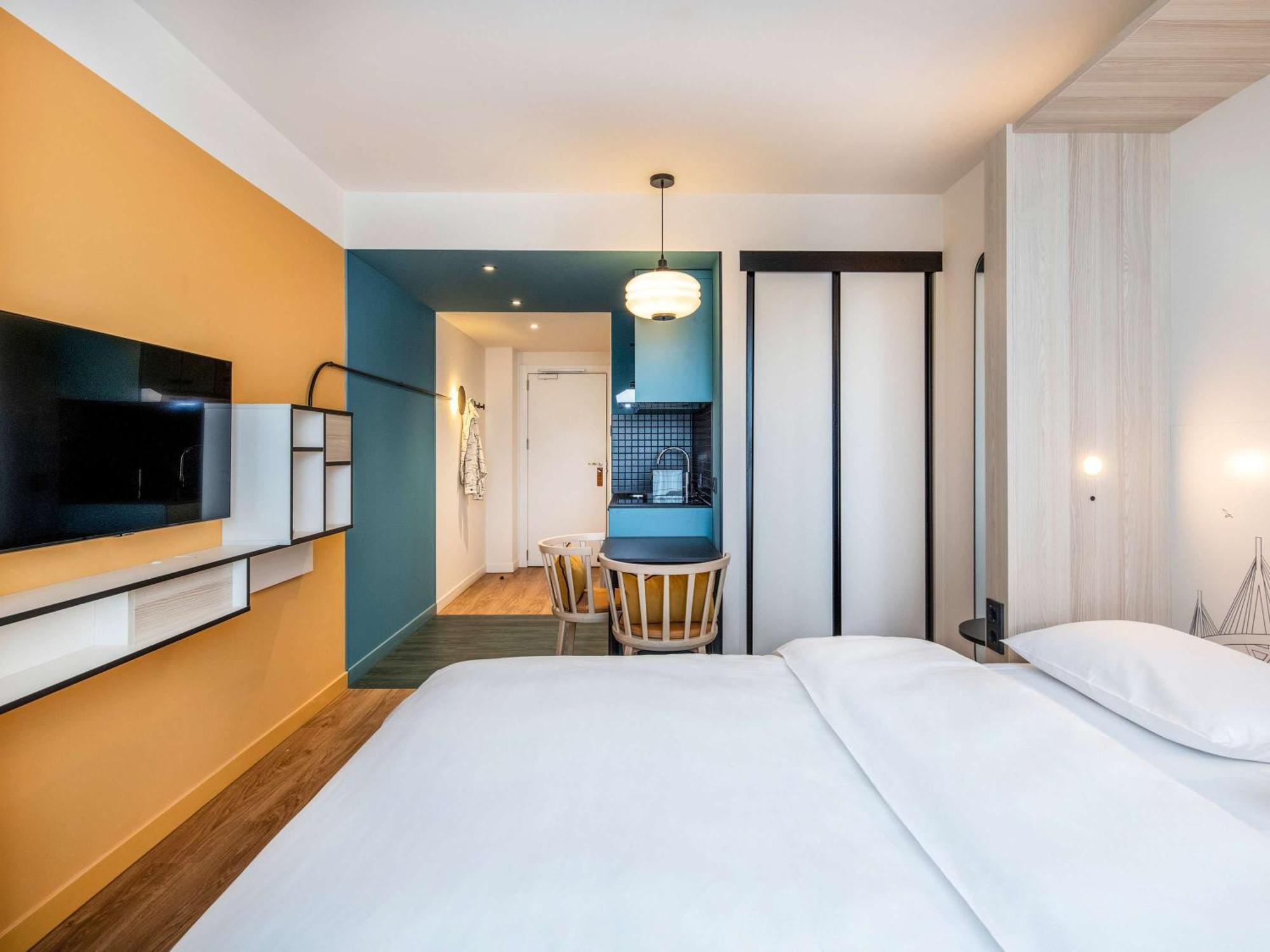 Aparthotel Adagio Access Porte De Camargue Saint-Martin-de-Crau Ngoại thất bức ảnh